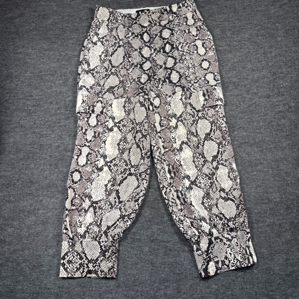 Express Womens Snakeskin High‎ Rise Ankle Cargo Pants Grey White Size 6R